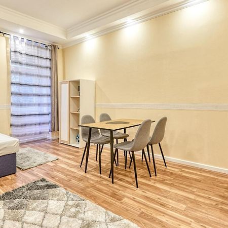 Lovely Airbnb Near Schoenbrunn Apartment Vienna Exterior photo